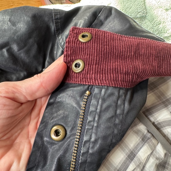 BELLA SWAN WAXED BANANA REPUBLIC JACKET - Picture 6 of 11